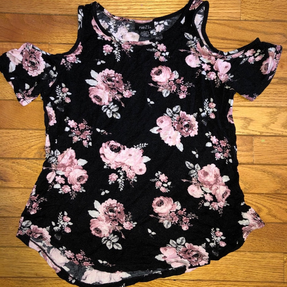rue 21 top
